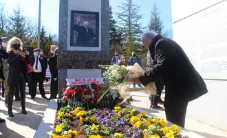 'Bolunun Babası'vefatının 21’inci yılında anıt mezarında törenle anıldı