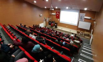 Bolu'nun elma diyarında artık çilek üretilecek.....