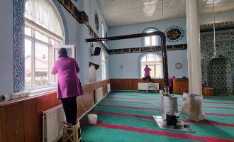 Cami temizlikleri köy camileri ile devam ediyor....