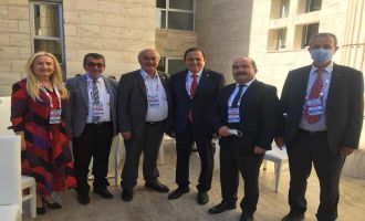 CHP'NİN 37.KURULTAYI BAŞLADI , BAŞKAN KARSU VE DELEGELER SALONDA YERİNİ ALDI 