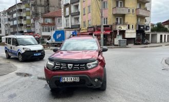 Cip ile hafif ticari araç çarpıştı: 1 yaralı......