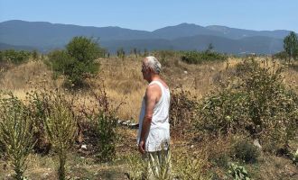 Çöpleri yakmak isterken kendini de yaktı