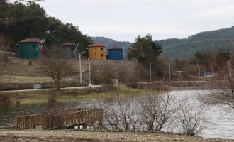 Çubuk Gölü'nde sonbahardan kalma günler yaşanıyor....