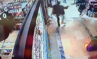 Deprem anında panik içinde böyle kaçıştılar..