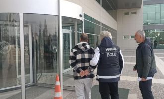 'Dur'  ihtarına uymayıp polisi peşine taktı, uyuşturucuyla yakalandı