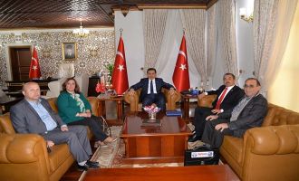 Eğitim İş çalışmalarıyla büyük takdir topluyor…