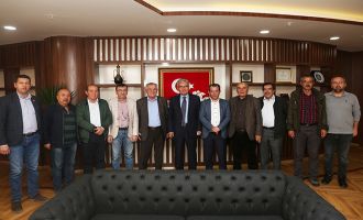 Eski Bolu Valisi Ali Serindağ başkan Özcan’ı tebrik etti