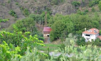 Esrarengiz kazı gizliliğini koruyor