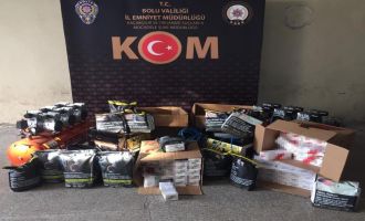 Evi kaçak sigara imalathanesine çevirmişler….
