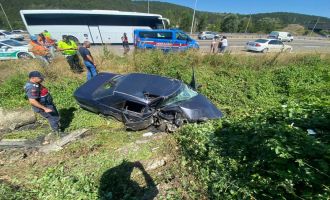 Evli çifti kaza ayırdı......