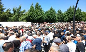 Gölde boğulan genç, gözyaşlarıyla son yolculuğuna uğurlandı