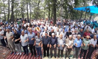 Hacet Bayramı'nda yüzlerce kişi yağmur duası yaptı