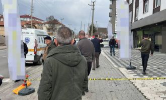 Havaya ateş ederek mahalleyi ayağa kaldırdılar....