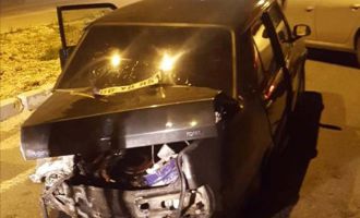 Hurda çalarken yakalanan 2 şüpheli, kaza yaptıkları araçta yakalandı