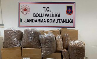 Jandarmadan kargo aracına kaçak sigara ve tütün operasyonu