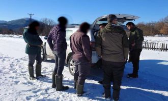 Kaçak avlanan 4 kişiye 8 bin lira ceza