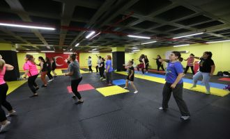 'Kadınlar için ücretsiz zumba etkinliği' yoğun ilgi görüyor