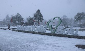 Kar kalınlığı 10 santimetreyi buldu