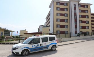 Karantina ihlali yapan 2 kişi dinlenme tesisinde yakalandı