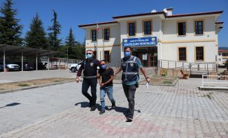 Kavgaya dönüşen tartışmada kan aktı 