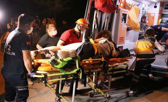 Kaza yaptığı bisikletin freni bacağına saplandı