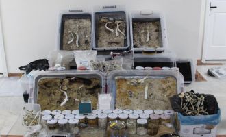 Kimya laboratuvarı değil uyuşturucu imalat hanesi.....