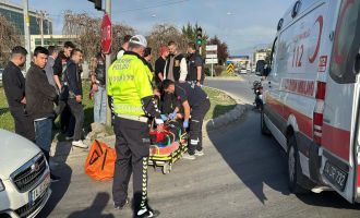 Kırmızı ışıkta geçen cip motosiklete çarptı: 1 yaralı......