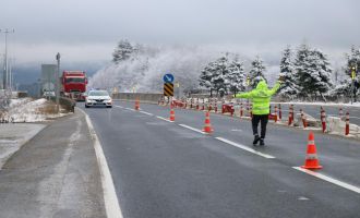 Kış lastiği takmayan 5 sürücüye 4 bin 230 lira ceza