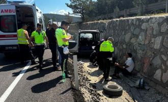 Kontrolden çıkan araç beton duvara çarptı: 1 yaralı...