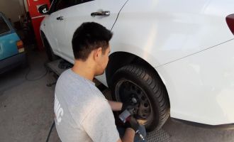 Lastikçilerde bahar mesaisi......