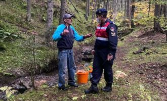 Mantar toplarken kaybolan 2 kişi 3 saatlik aramada bulundu