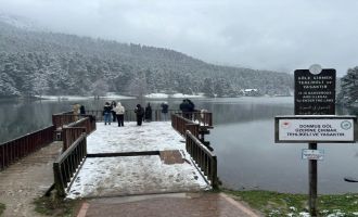 Mart yine kapıdan baktırdı….