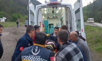 Minibüs kontrolden çıktı, defalarca takla attı: 2 yaralı