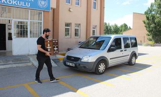 Minik ellerin yazdığı 2023 mektup, mahkumların yaptığı özel sandıkla Bakan Selçuk’a gönderildi