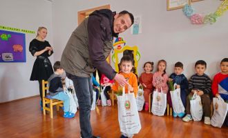 Miniklere ağaç sevgisi aşıladılar......