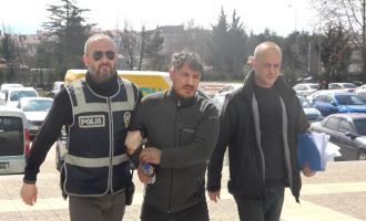 Motosiklet bayisinde 2 kişiyi yaralayan şüpheli tutuklandı