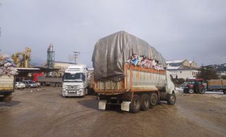 Mudurnu ilçesinden 6 kamyon odun yardımı gönderildi
