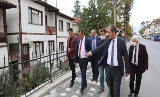 Mudurnu’nun yollarından sonra kaldırımları da Bolu Belediyesi’nden