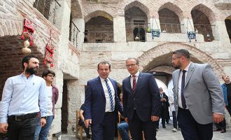 Neus Heyeti Kent merkezini gezdi