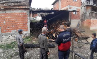 Odunluk yangını büyümeden söndürüldü......