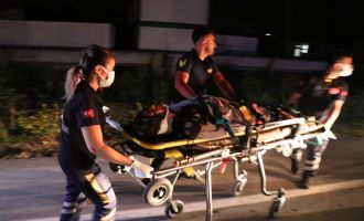 Otomobil iş makinesine çarptı: 1 ölü, 1 yaralı