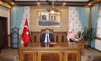 Özel idarenin tutuklu genel sekreterinin yerine vekaleten kaymakam atandı