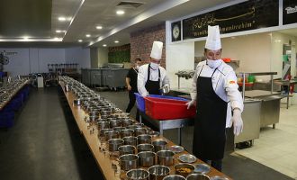 Pandemi nedeniyle Bolu Belediyesi, aşevi hizmetlerini evlere taşıyor