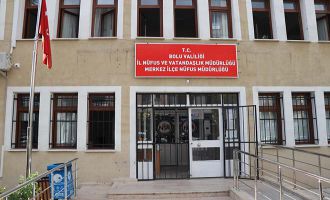 Paniğe neden olan şahıs gözaltına alınarak, korona virüs testine götürüldü