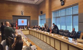 Rehberlik ve Teftiş Başkanı Aktürk: ‘Yangın merdivenlerine ulaşımı sağlayan kaçış yolu kapılarının yangına dayanıklı olmadığı anlaşıldı’