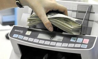 Sahte bankacı 12 bin lirasını dolandırdı