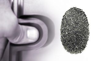 Sahte kimlikle gezen cezaevi firarisini parmak izi yakalattı