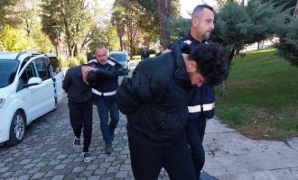‘Sahte kiralık ev’ ilanıyla dolandıran 2 kişi 20 ayrı suçtan tutuklandı