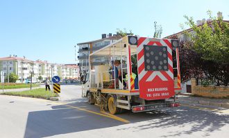 Şehir içi ulaşım ağı yenilenen yol çizgileri ile artık daha güvenli