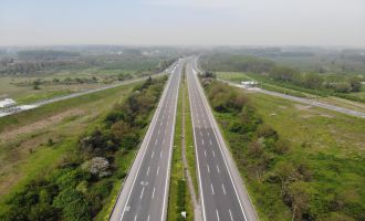 Tam kapanma ile TEM Otoyolunu sadece ticari araçlar kullanıyor